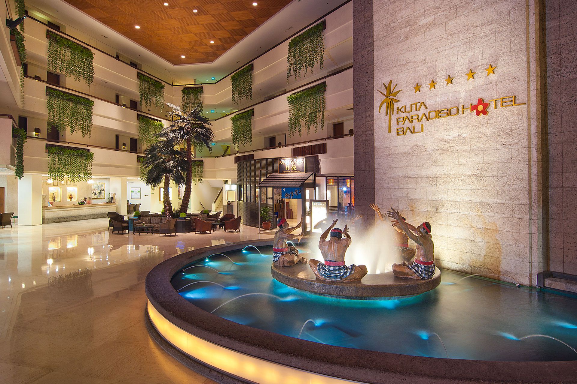 Kuta Paradiso — lobby with traditional Balinese performance