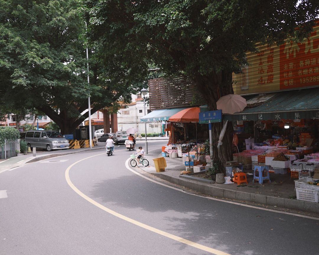 Jalan Raya Seminyak Markets, Seminyak