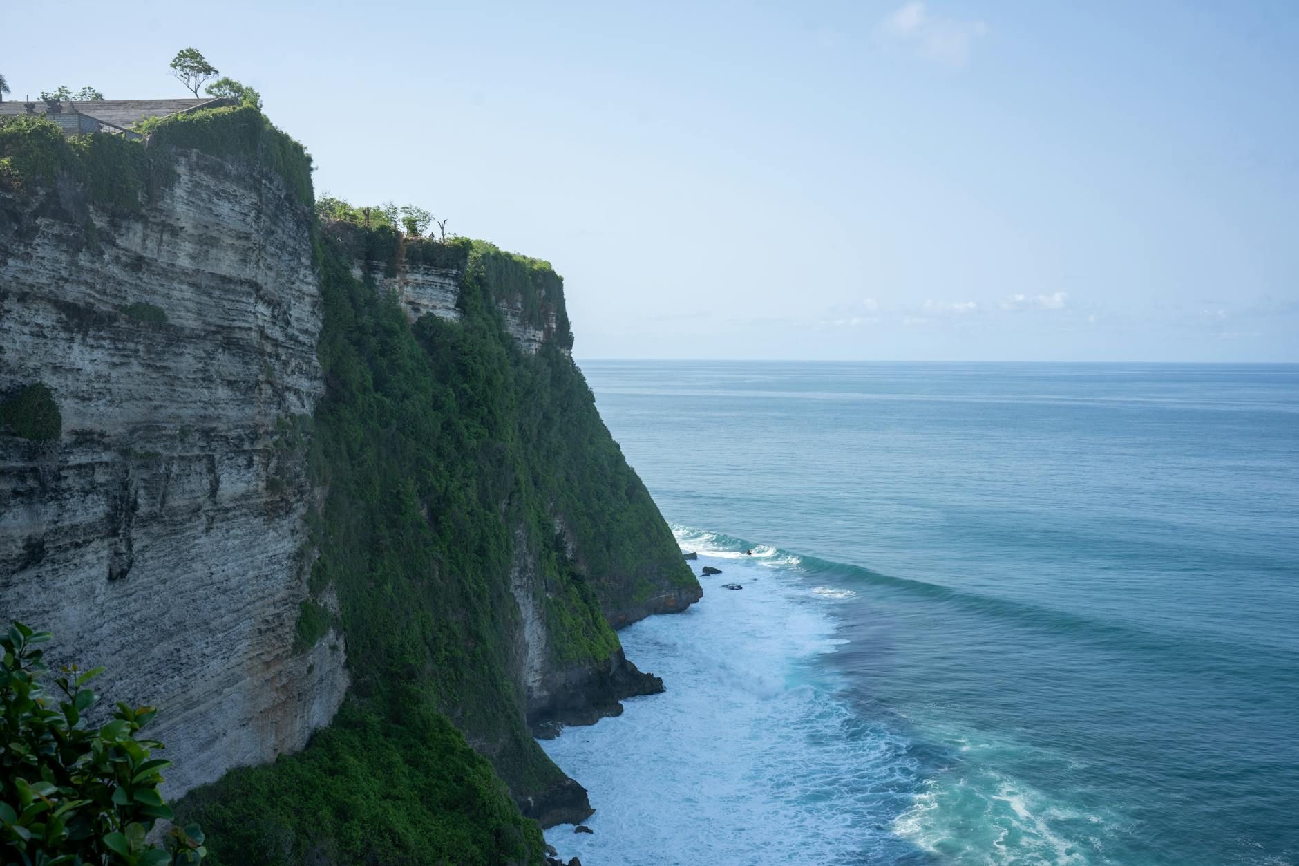 Uluwatu cliff Bali ocean - hero